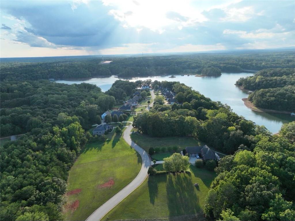 105 Topsail Dr Property Photo 8