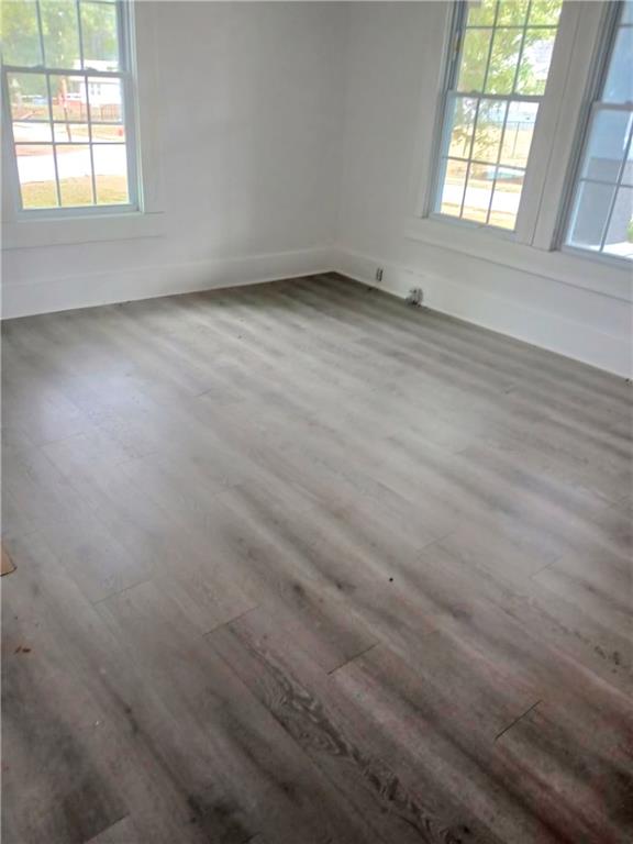 300 Ferry St Property Photo 11