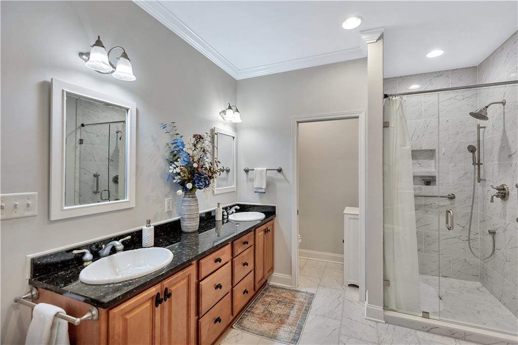 210 Green Chase W Property Photo 14