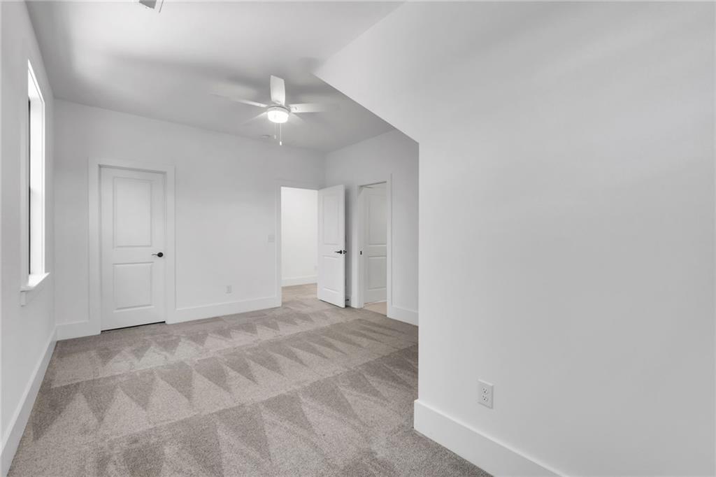 135 Crawford Lake Dr Property Photo 27