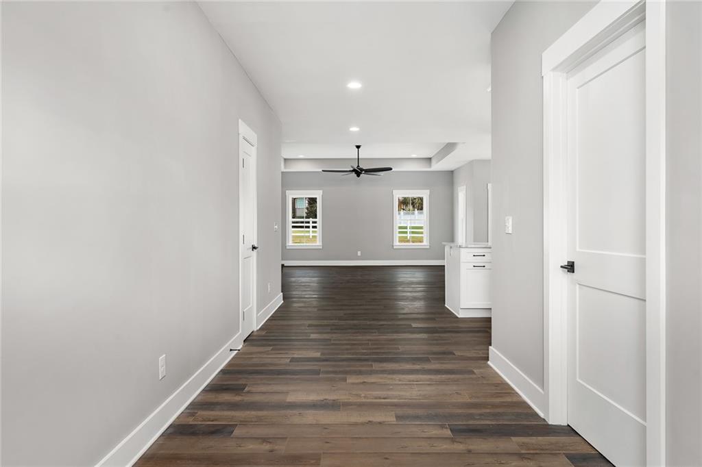 109 Canvas Back Ct Property Photo 9