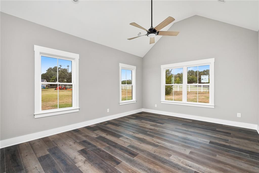 109 Canvas Back Ct Property Photo 22