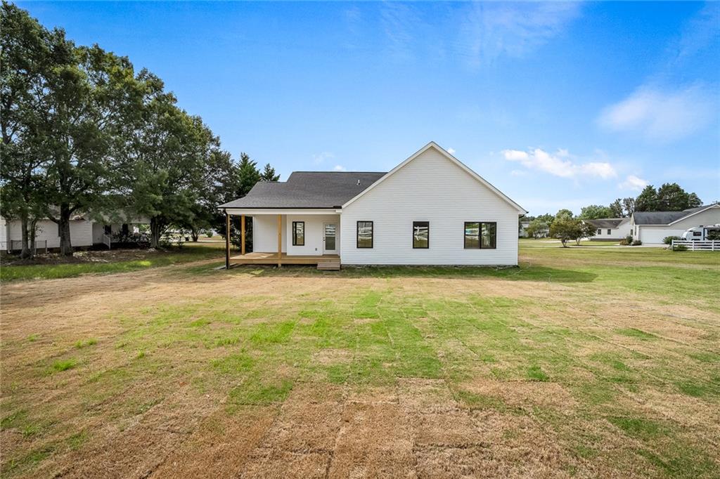 109 Canvas Back Ct Property Photo 33