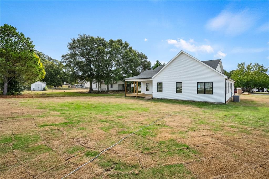 109 Canvas Back Ct Property Photo 35