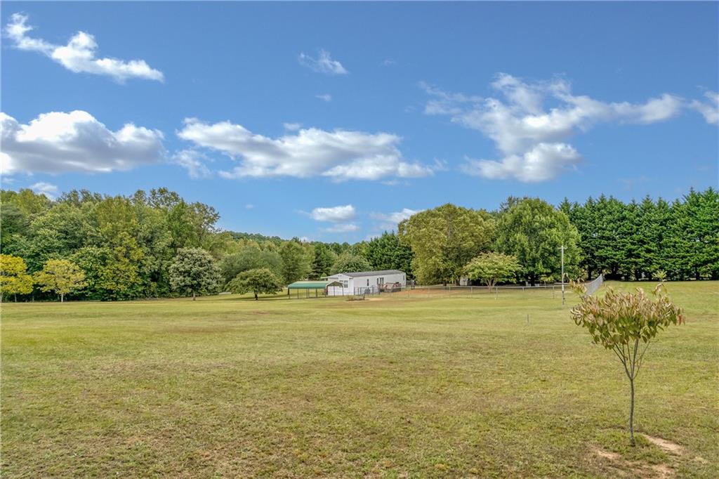 355 Honeysuckle Rd Property Photo 28