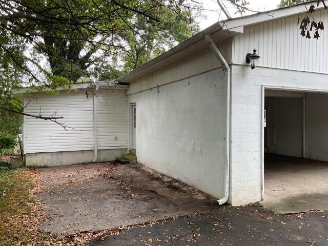 1110 Hwy 59 Property Photo 5