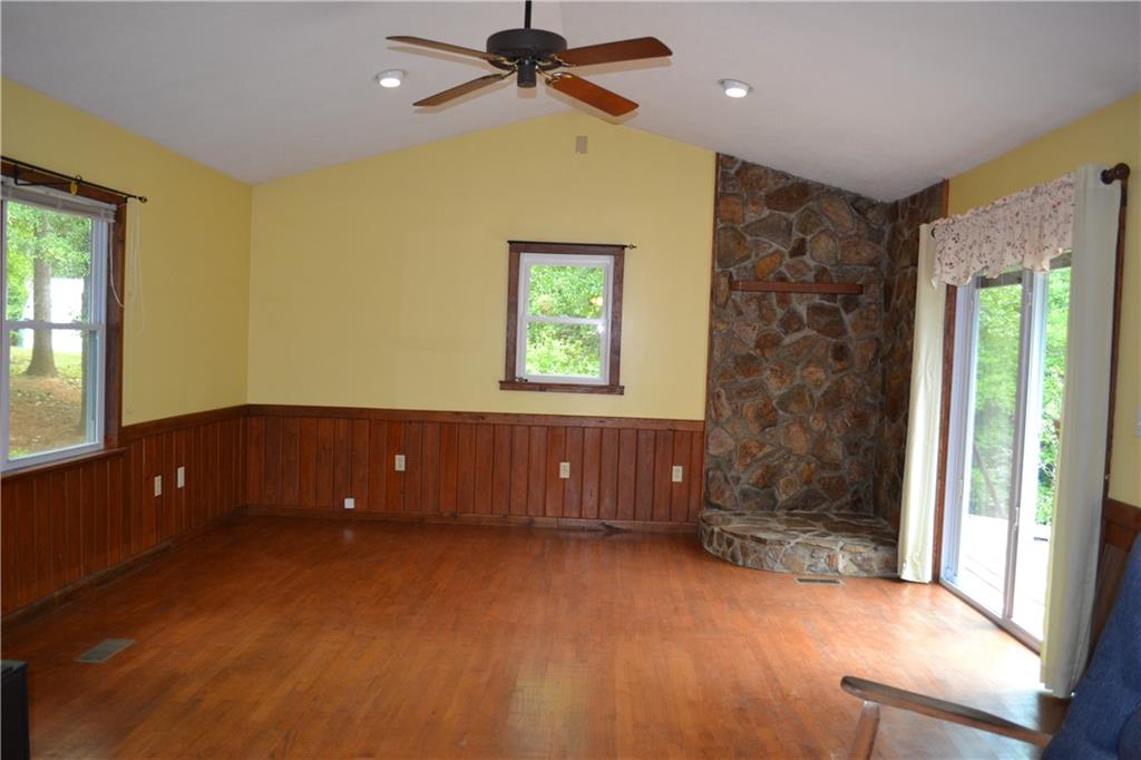 602 Lands End Rd Property Photo 11