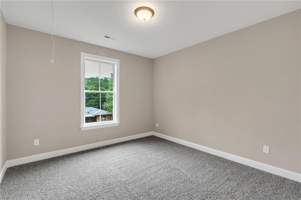 304 Saluda Dr Property Photo 22