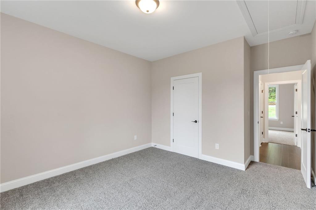 304 Saluda Dr Property Photo 23