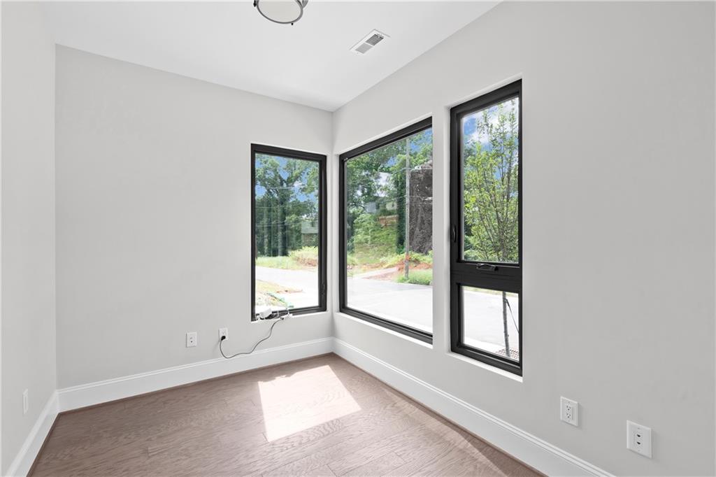 25 Conwell St Property Photo 3