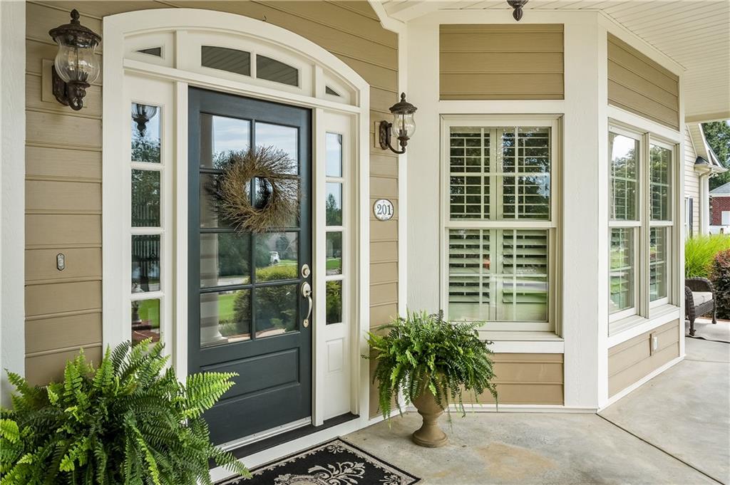 201 Vinings Xing Property Photo 6