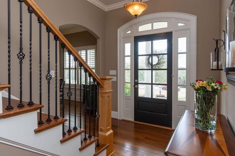 201 Vinings Xing Property Photo 7