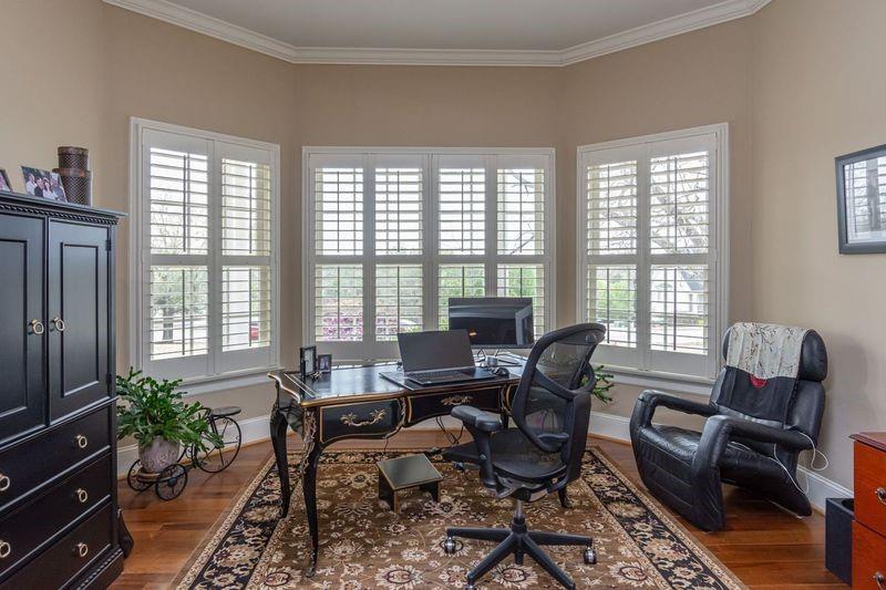 201 Vinings Xing Property Photo 16
