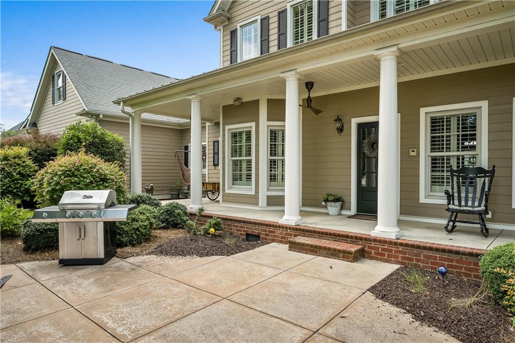 201 Vinings Xing Property Photo 41