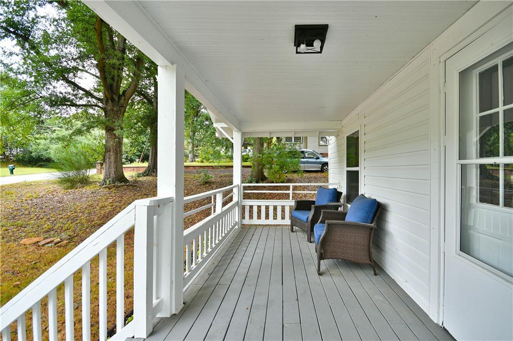 504 Carolina Dr Property Photo 5