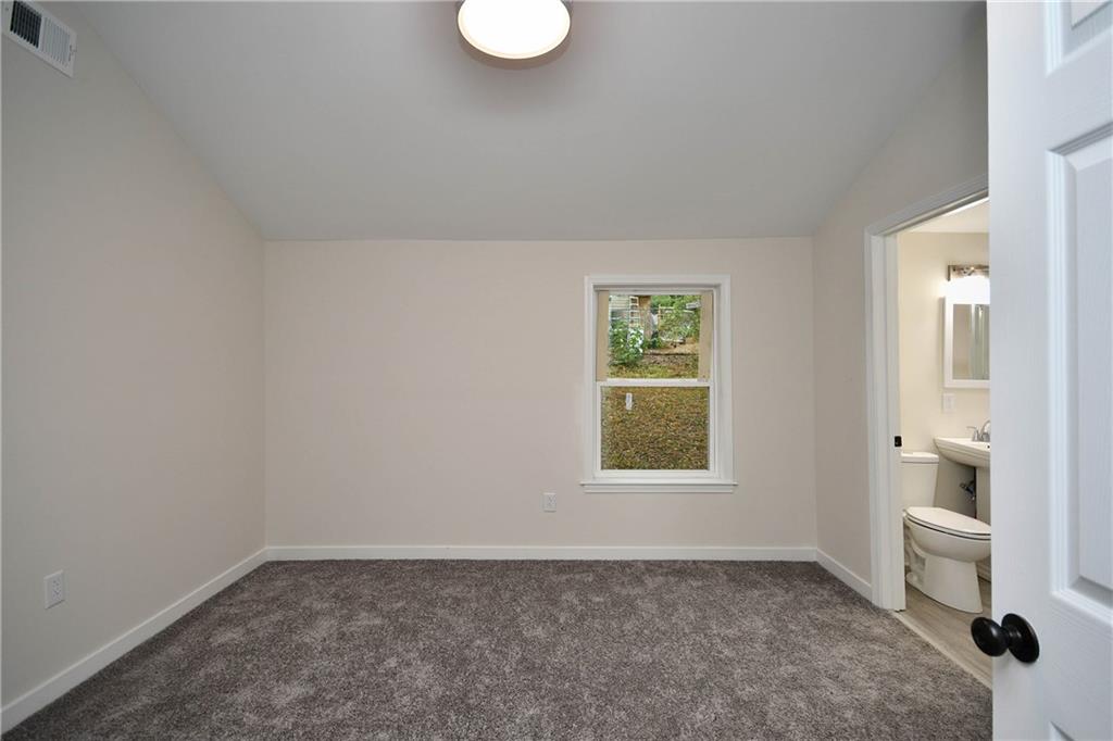 504 Carolina Dr Property Photo 15