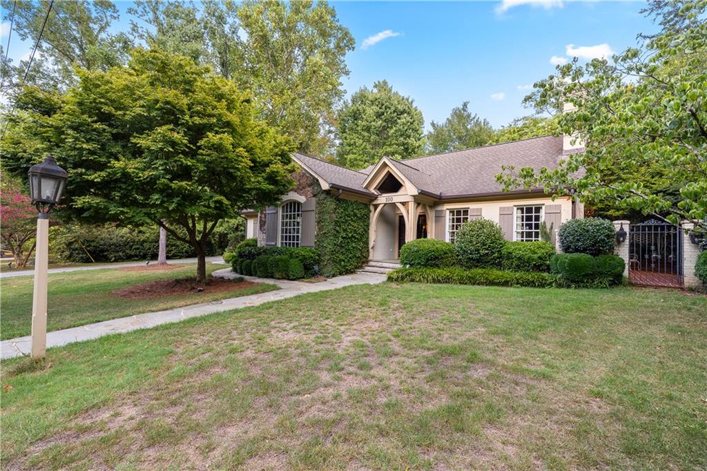 100 Poole Ln Property Photo 3