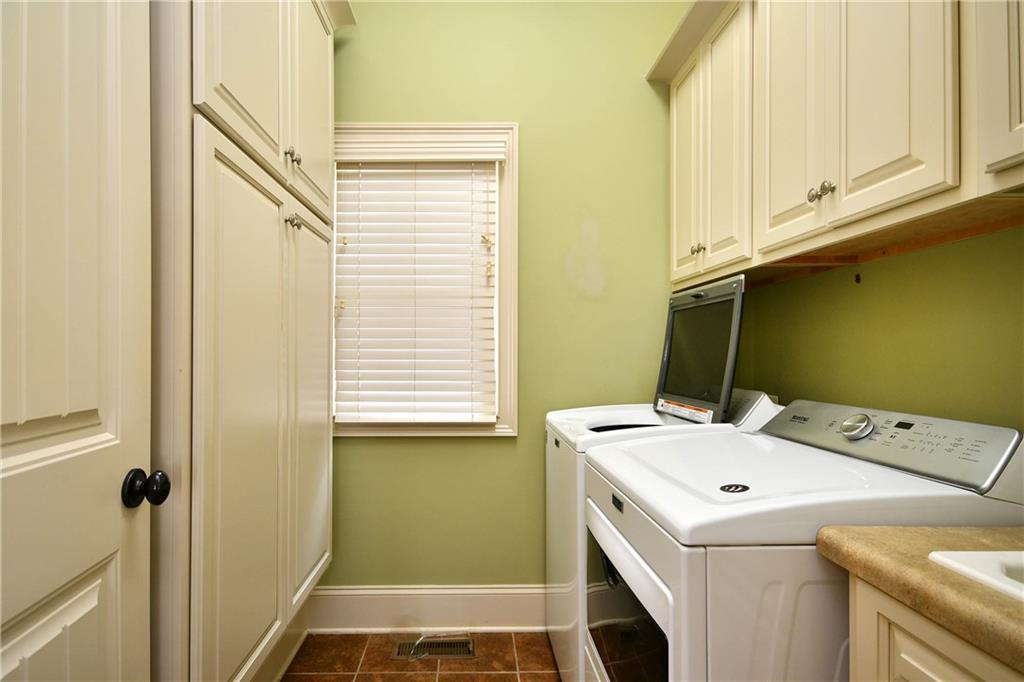 154 Fathers Dr Property Photo 14