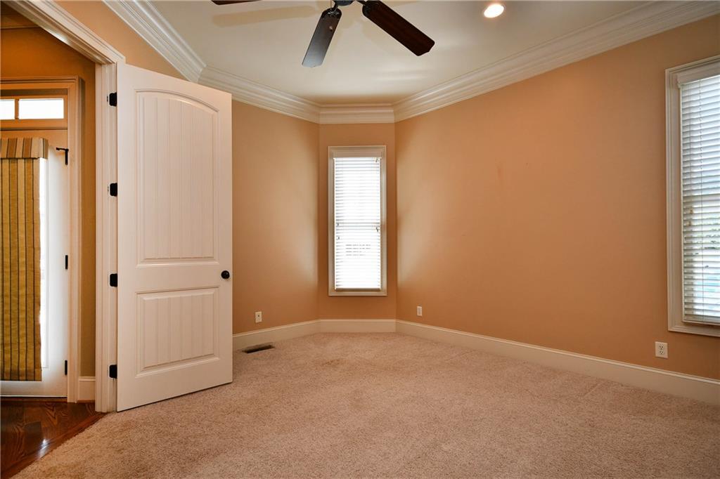 154 Fathers Dr Property Photo 16