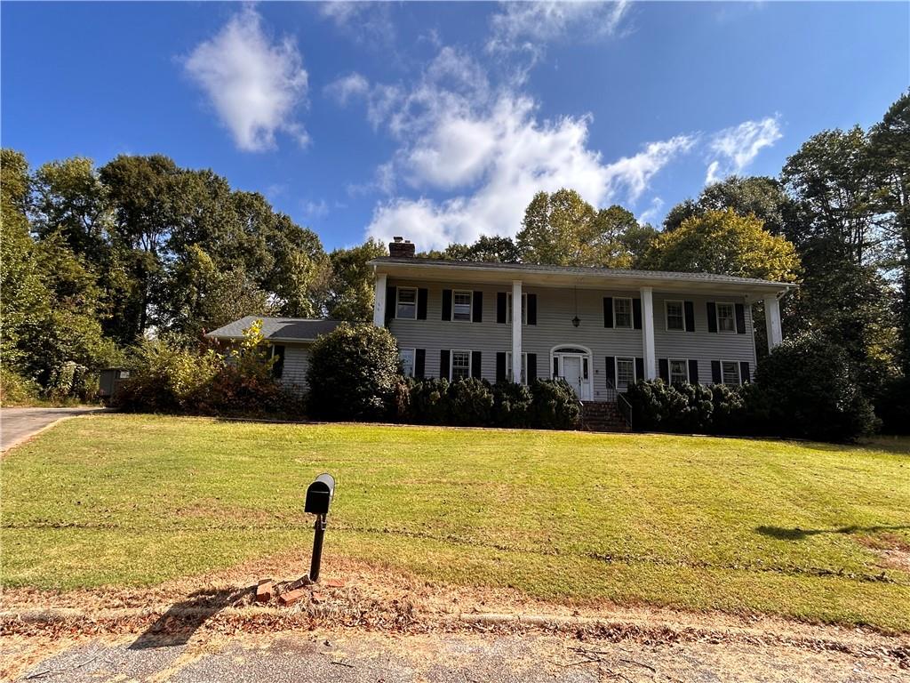 102 Buckingham Ct Property Photo 1