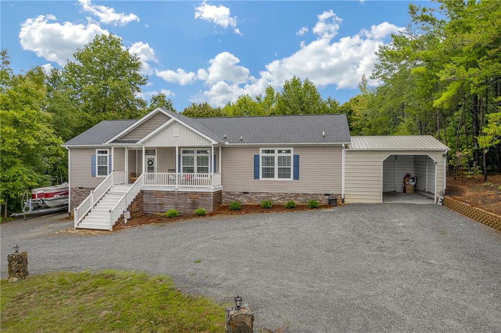451 Little Pond Rd Property Photo 4