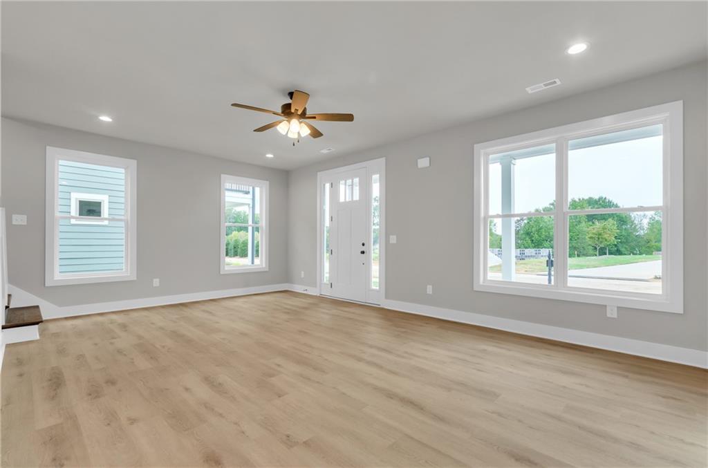 518 Coolwater Dr Property Photo 23