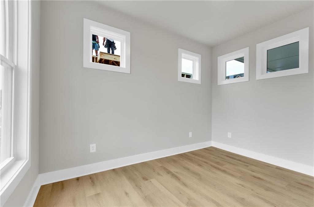 518 Coolwater Dr Property Photo 24