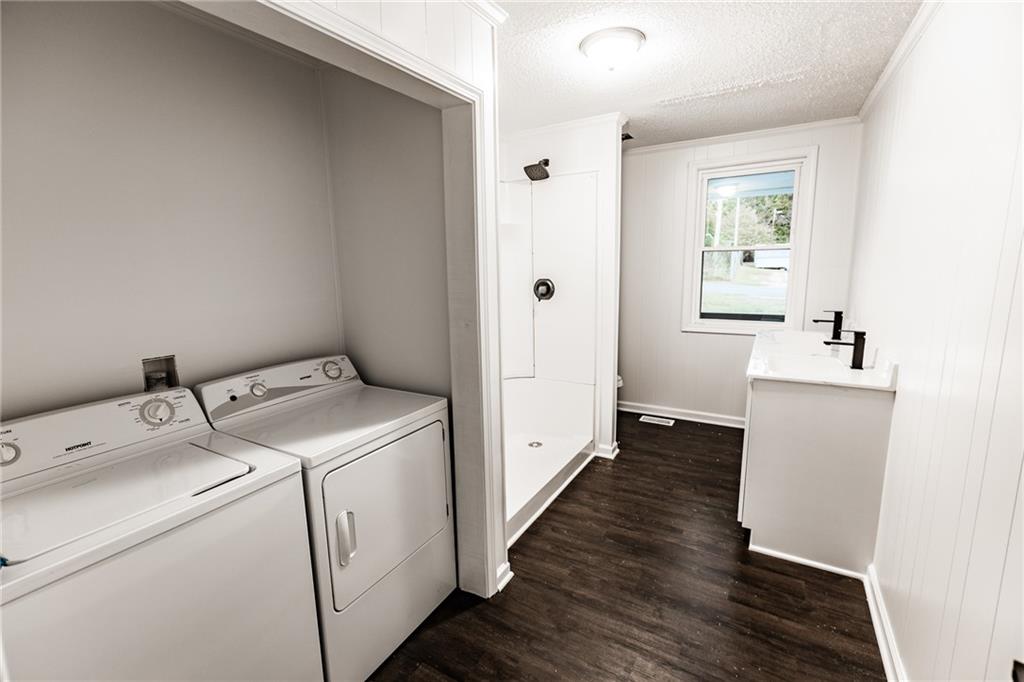 405 Hammett St Property Photo 10