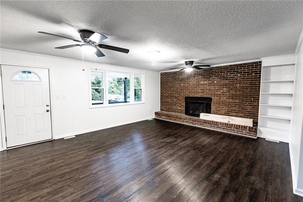 405 Hammett St Property Photo 13