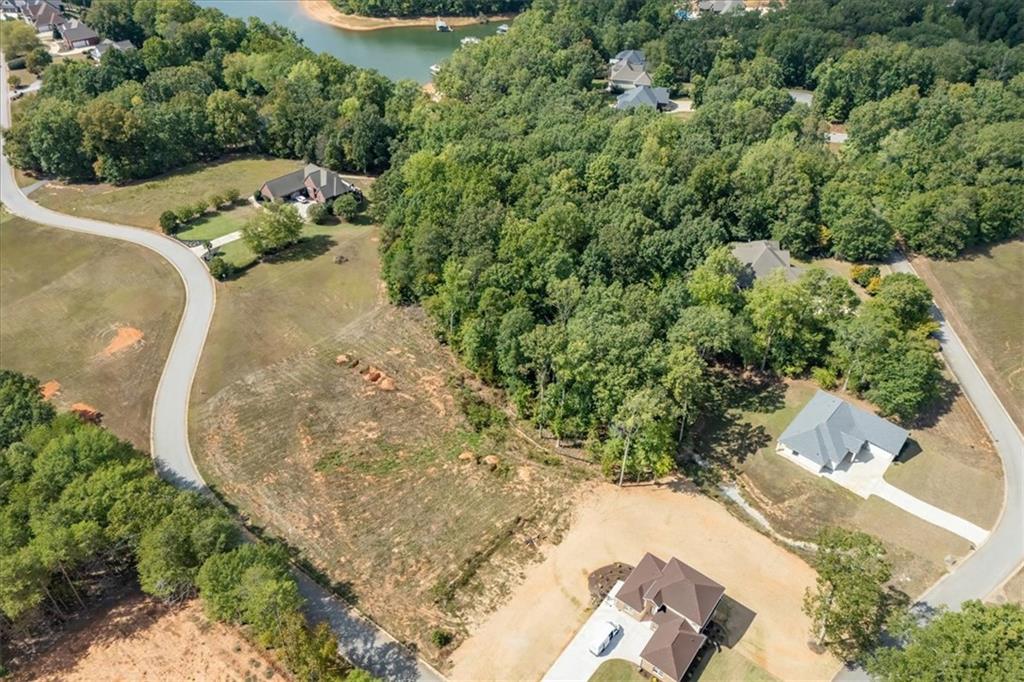 104 Topsail Dr Property Photo 10
