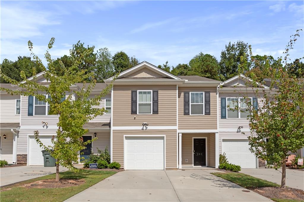 305 Oakmont Valley Trl Property Photo 2