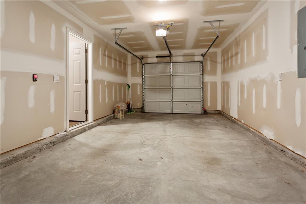 305 Oakmont Valley Trl Property Photo 7