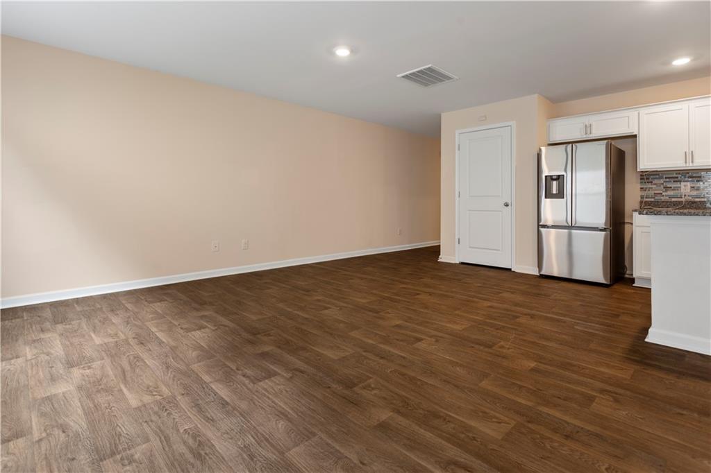 305 Oakmont Valley Trl Property Photo 10