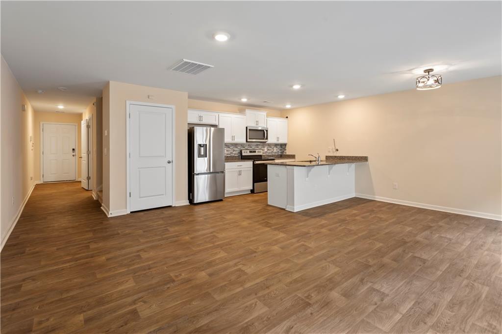 305 Oakmont Valley Trl Property Photo 12