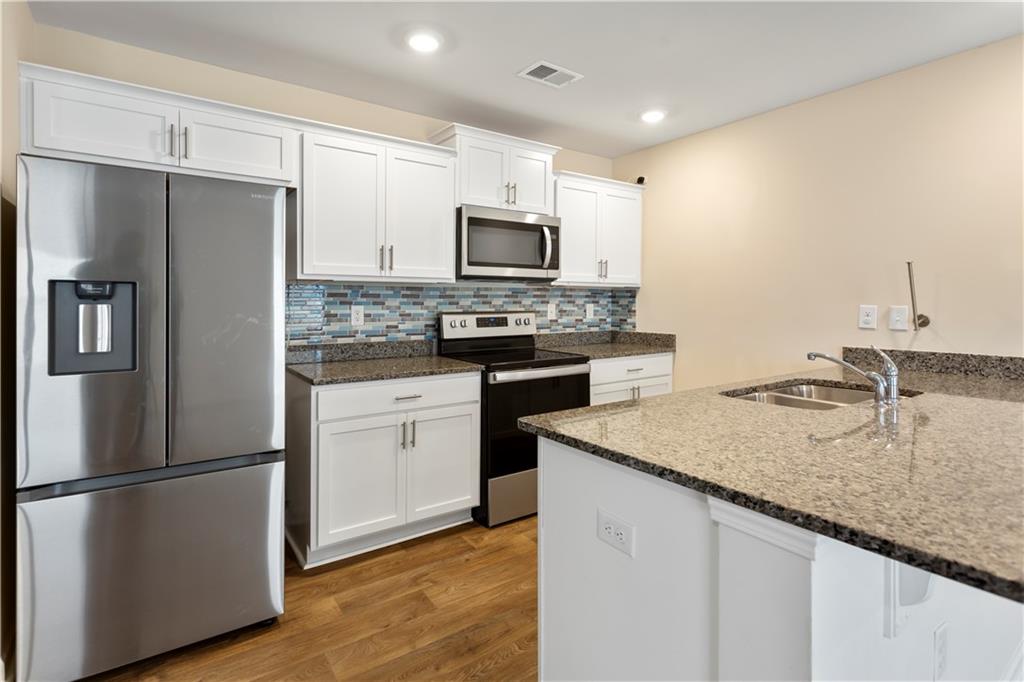 305 Oakmont Valley Trl Property Photo 13