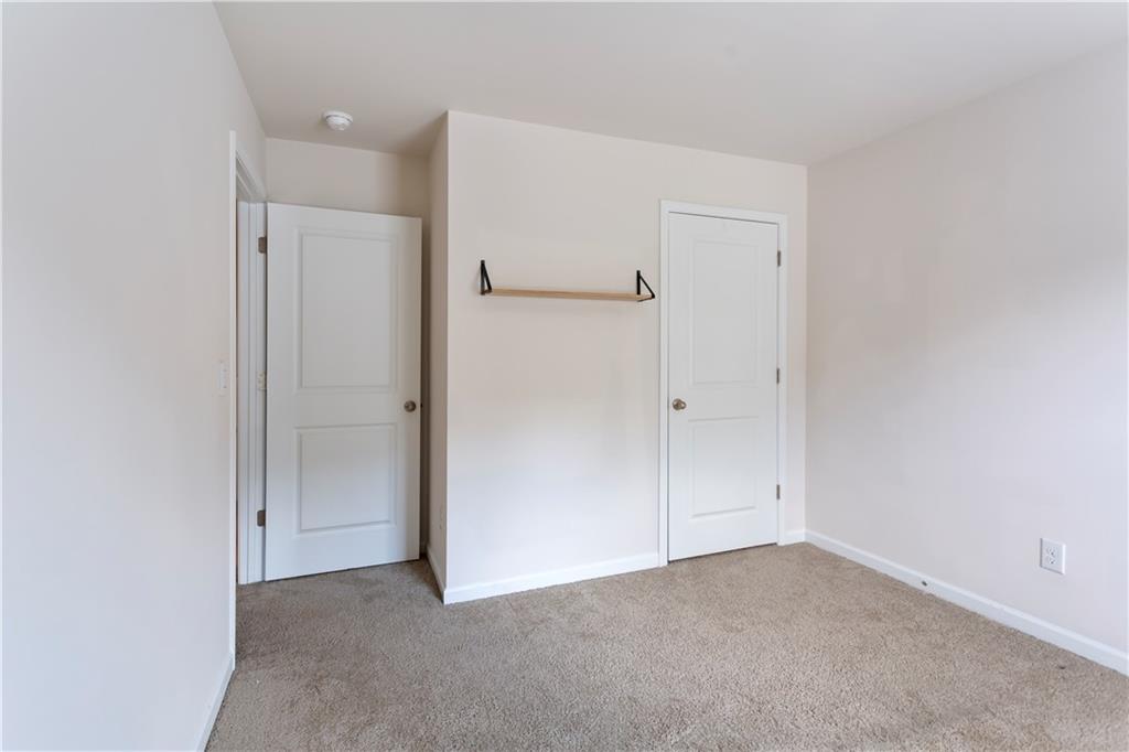 305 Oakmont Valley Trl Property Photo 25