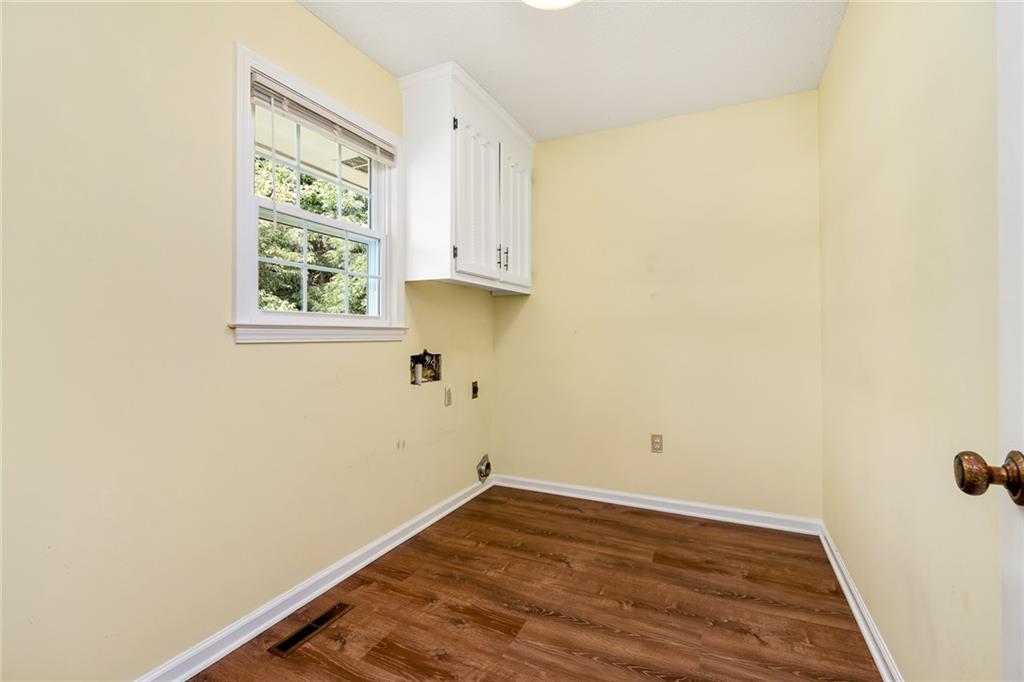 607 Centerville Rd Property Photo 16