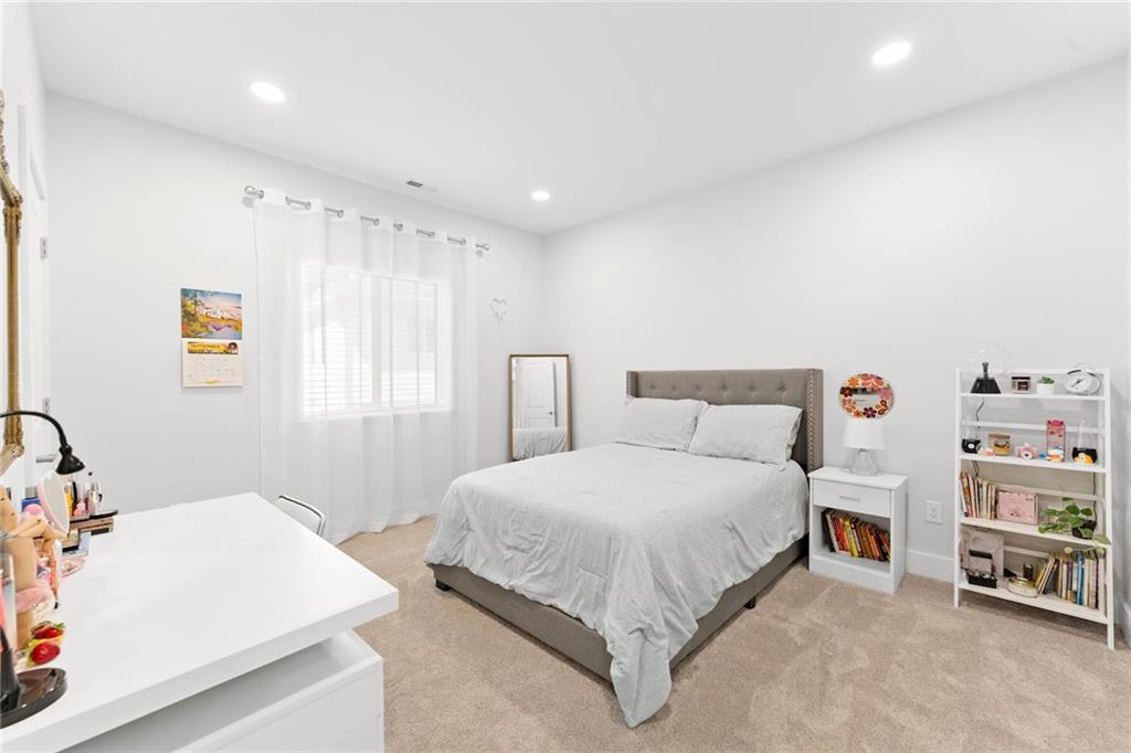 1061 Fisher Rd Property Photo 20