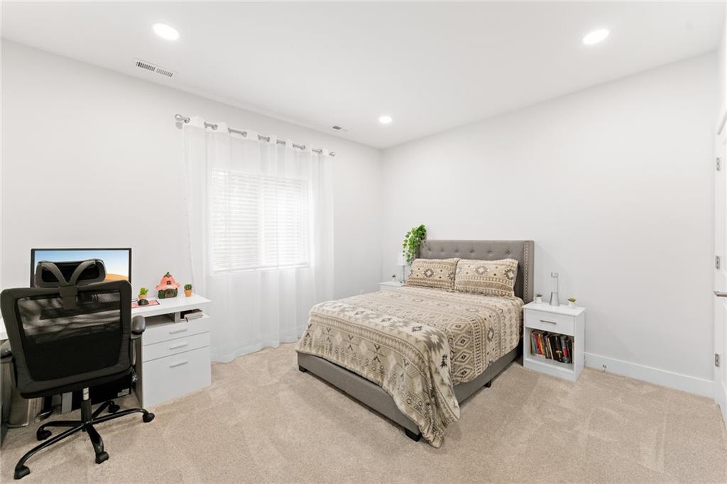 1061 Fisher Rd Property Photo 24