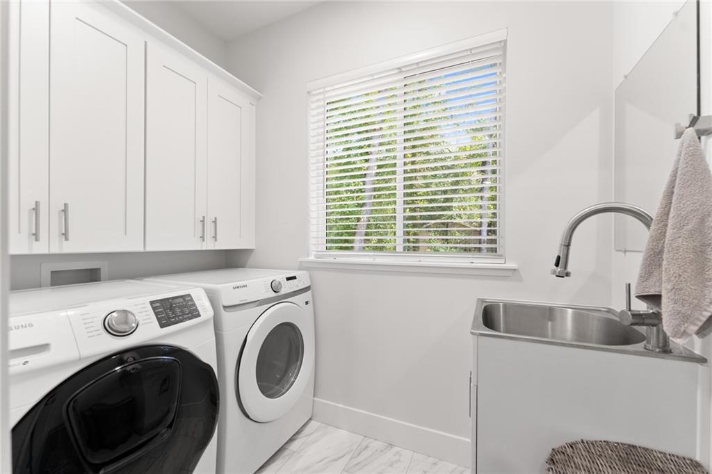 1061 Fisher Rd Property Photo 26