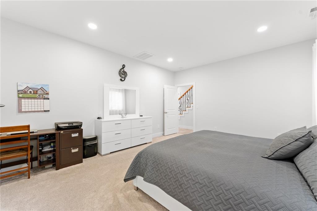 1061 Fisher Rd Property Photo 28