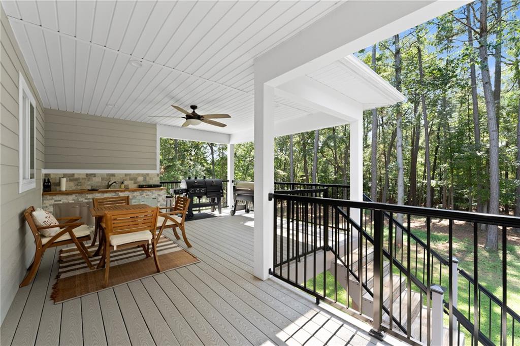 1061 Fisher Rd Property Photo 36