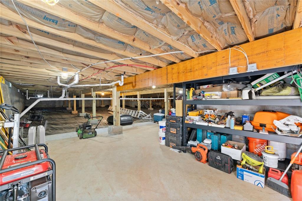 1061 Fisher Rd Property Photo 41