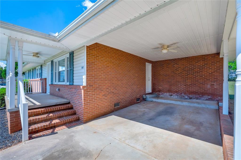 307 Lavonne Ave Property Photo 5