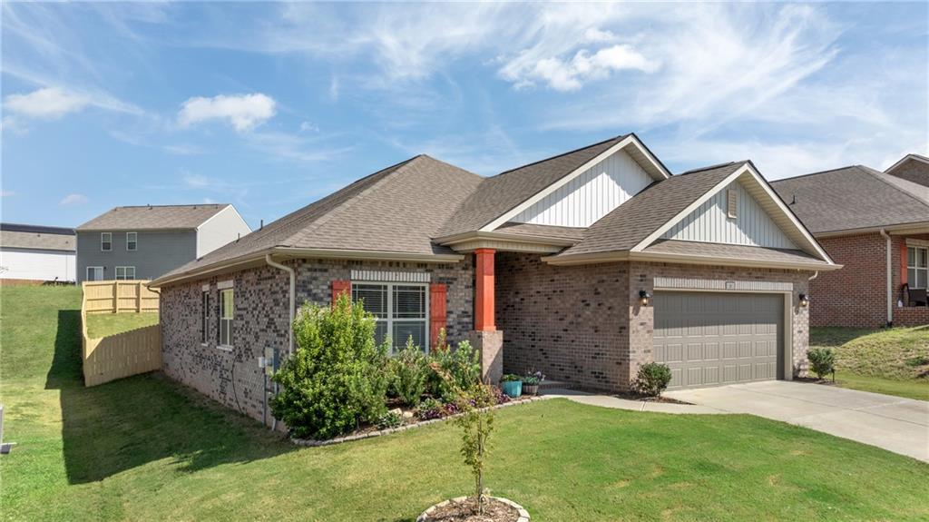 6 Holly Branch Trl Property Photo 1