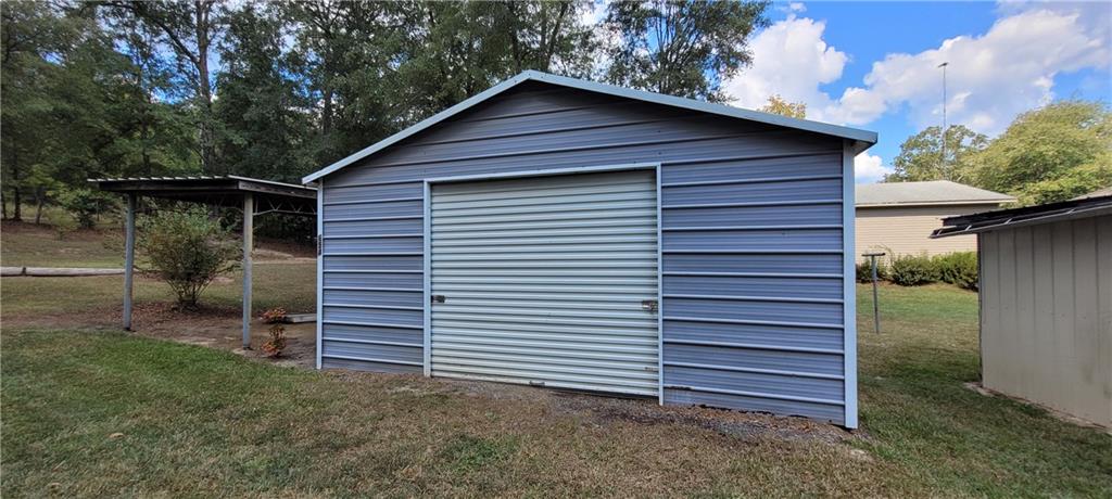 654 Hill Dr Property Photo 18