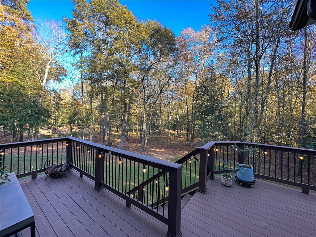 233 Ansonborough Property Photo 5