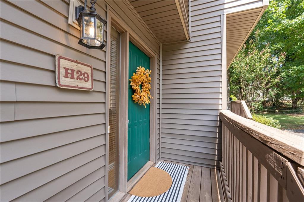 100 Stallings Rd Property Photo 3