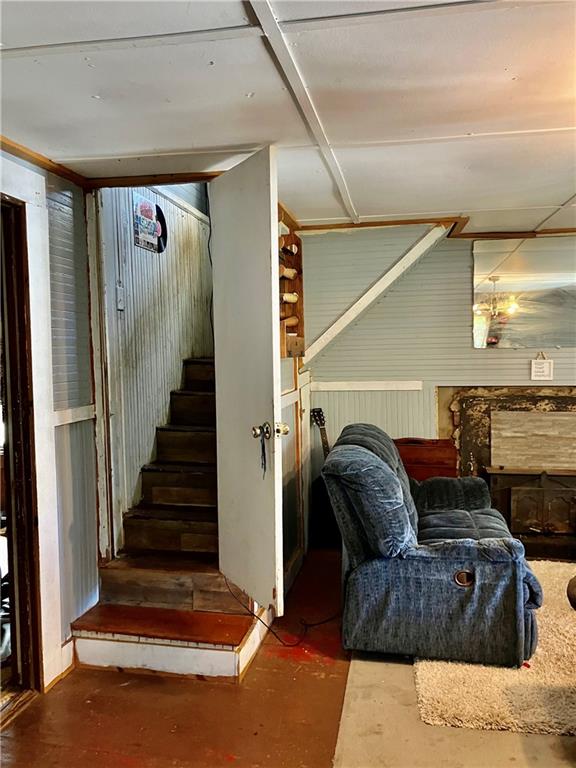 7 Anderson St Property Photo 9
