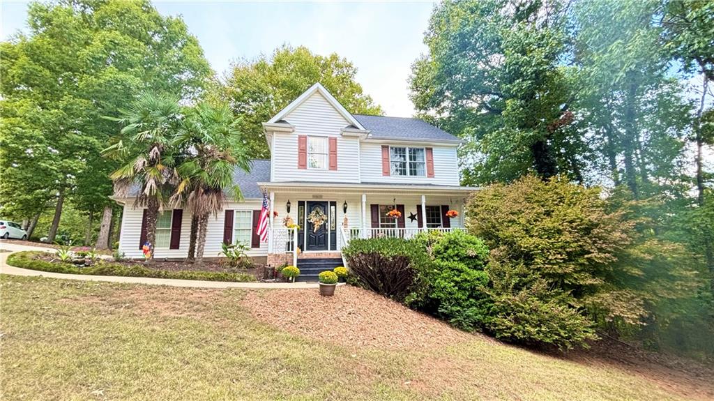 300 Summer Walk Ct Property Photo 2
